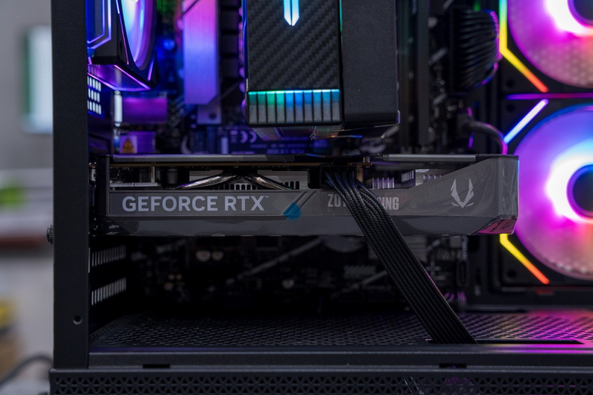 PC TTG AMD GAMING PRO Ryzen 7 5700X - RTX 5050 8GB OC