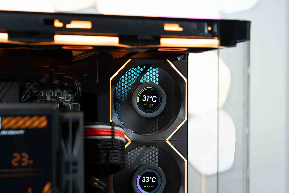 PC TTG ULTRA GAMING LUXURY i7 14700KF - RTX 5060 Ti 16GB