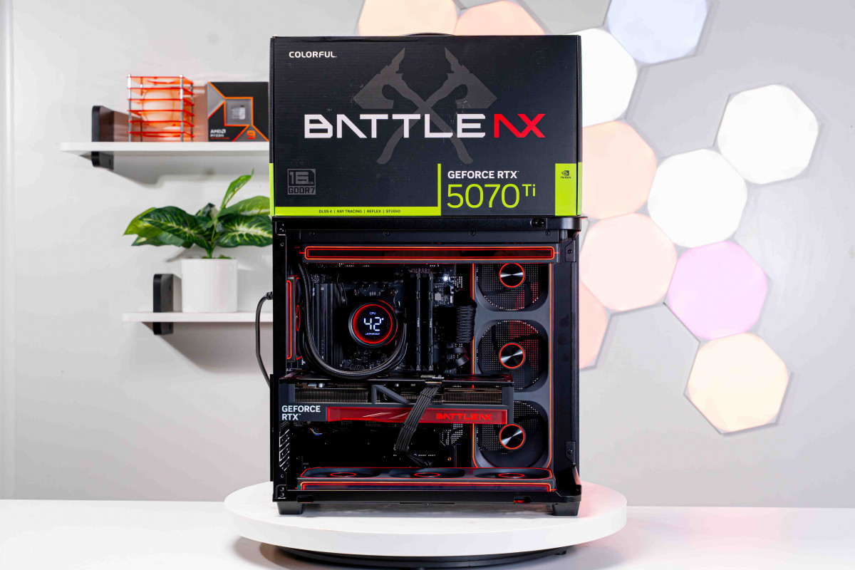 PC TTG AMD GAMING LUXURY RYZEN 7 7800X3D - RTX 5070 Ti 16GB BLACK