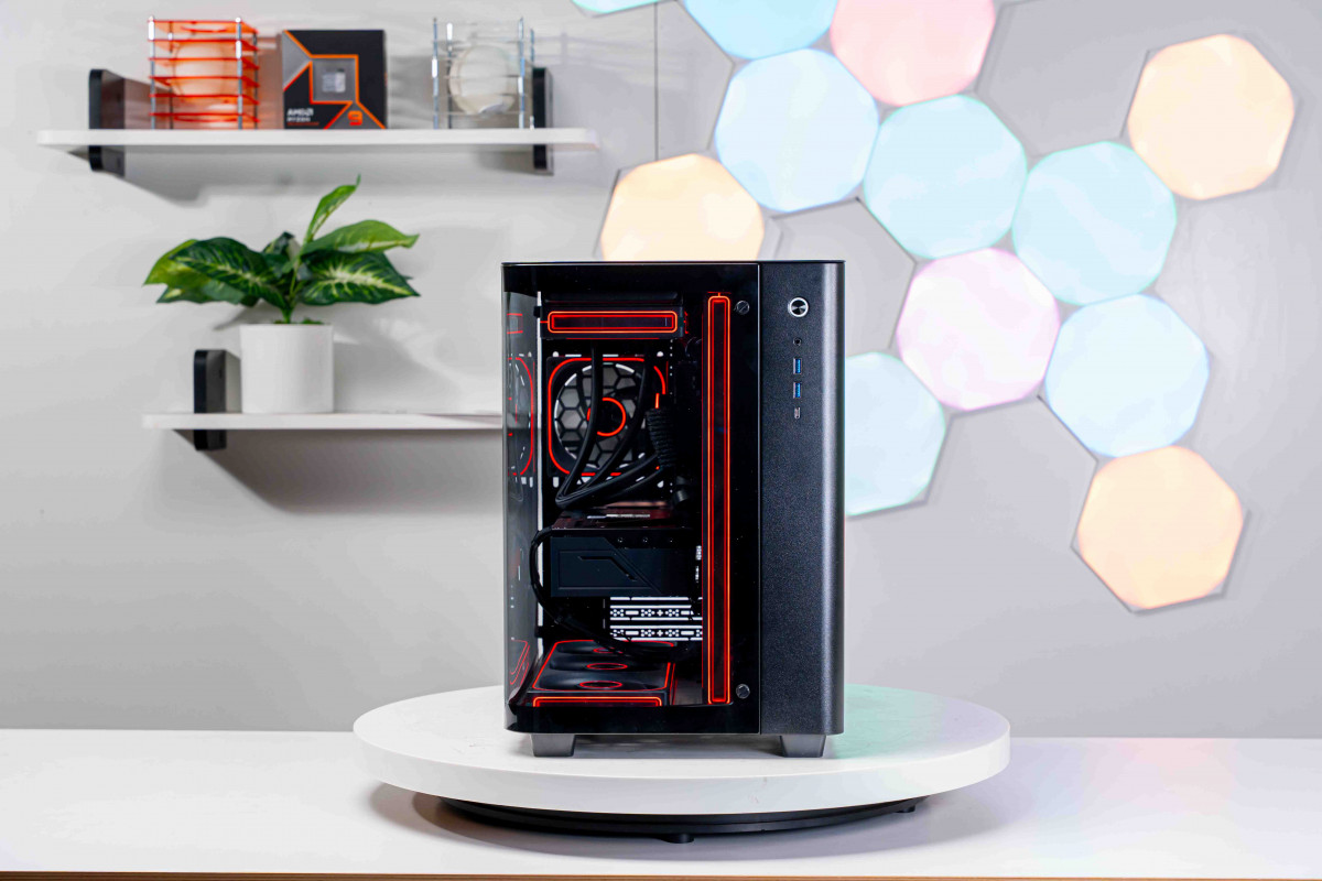 PC TTG AMD GAMING LUXURY RYZEN 7 7800X3D - RTX 5070 Ti 16GB BLACK
