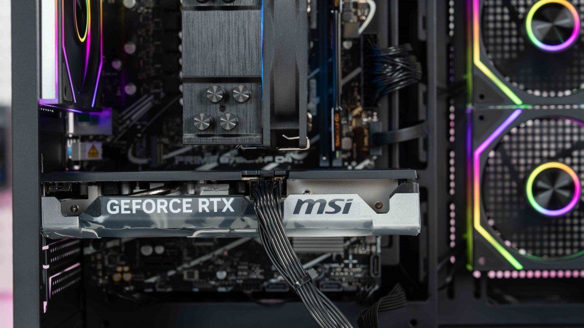 PC AMD GAMING TTG RYZEN 7 7700 | 16GB DDR5 | RTX 5060 Ti 8GB OC