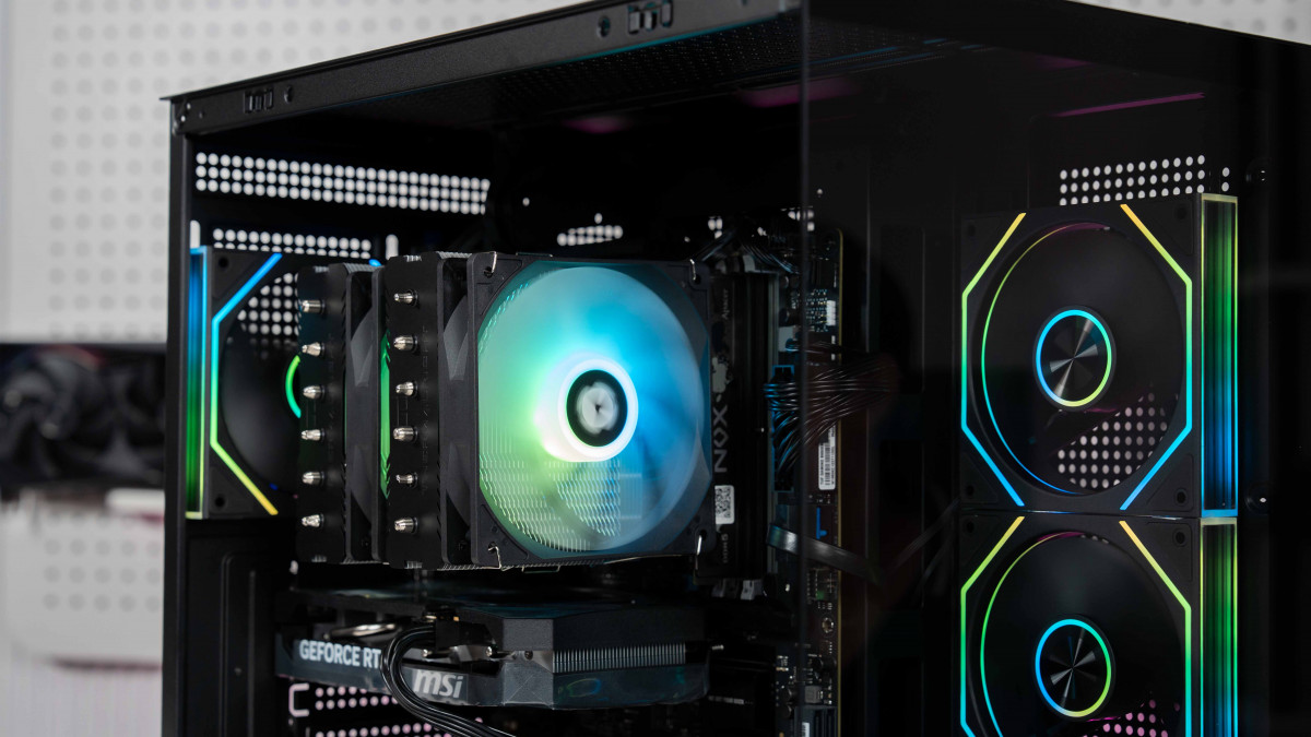 PC AMD GAMING TTG PRO RYZEN 7 7800X3D | 16GB DDR5 | RTX 5060 8GB OC