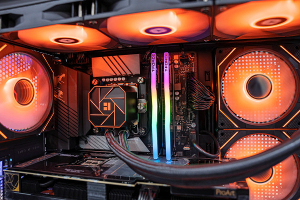 PC ULTRA GAMING 4K PRO RTX 4080 SUPER - i5 13400F ( Toàn bộ linh kiện All New - Bảo hành 36 Tháng)-5 Slot Order - Tặng Chuột Gaming  Logiteh WireLess G304