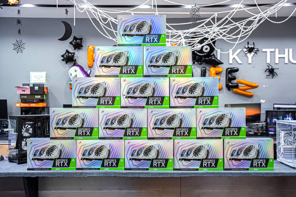 CARD MÀN HÌNH COLORFUL IGAME RTX 3060 ULTRA WHITE OC 12GB L-V