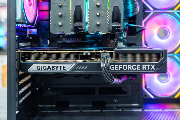 PC AMD GAMING Ryzen 7 9800X3D - RTX 5080 16GB X3 (ALL NEW - Bảo hành 36 tháng)