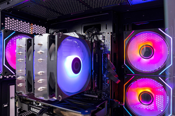 PC AMD GAMING Ryzen 7 7800X3D - RTX 5070 Ti 16GB OC (ALL NEW - Bảo hành 36 tháng)