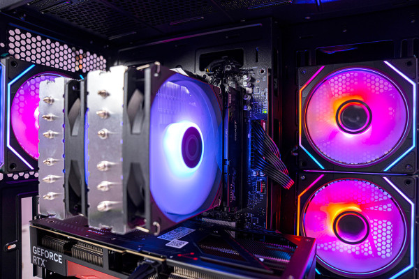 PC AMD GAMING PRO RYZEN 9 9900X- RTX 5070 Ti 16GB OC (All NEW - Bảo hành 36 tháng)