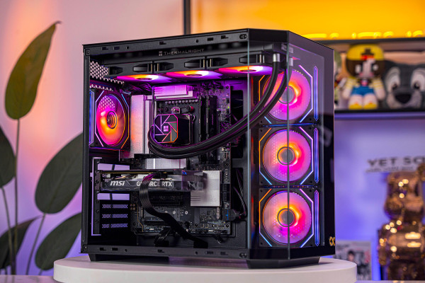 PC AMD GAMING PRO RYZEN 9 9950X3D - RTX 4070 12GB (All NEW - Bảo hành 36 tháng)