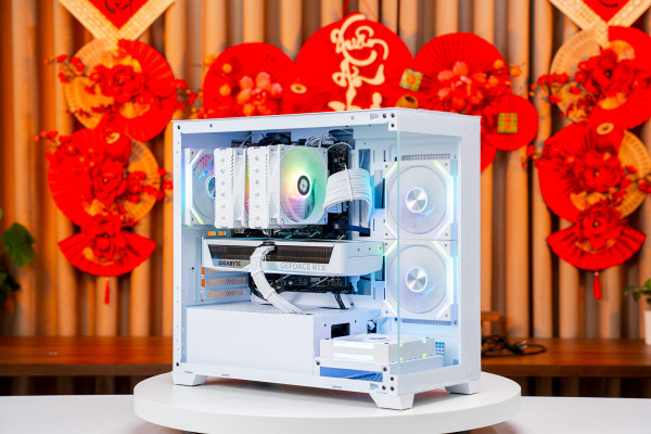 PC AMD GAMING PRO RYZEN 7 7800X3D - RTX 5070 12GB OC WHITE (All NEW - Bảo hành 36 tháng)