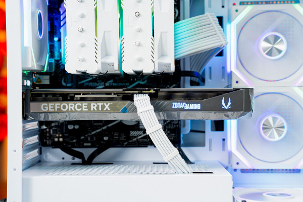 PC AMD GAMING PRO RYZEN 5 7500F - RTX 5070 12GB OC WHITE (All NEW - Bảo hành 36 tháng)