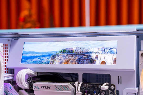 PC TTG GAMING LUXURY  i5 14600KF - RTX 5070 12GB OC WHITE (All NEW - Bảo hành 36 tháng)