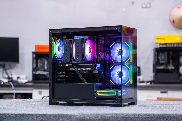 PC TTG AMD GAMING RYZEN 7 9800X3D - RTX 5060 Ti 16GB (All NEW - Bảo hành 36 tháng)