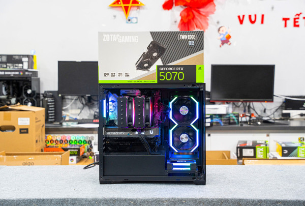 PC AMD GAMING RYZEN 7 9800X3D - RTX 5070 12GB (All New - Bảo hành 36 tháng)