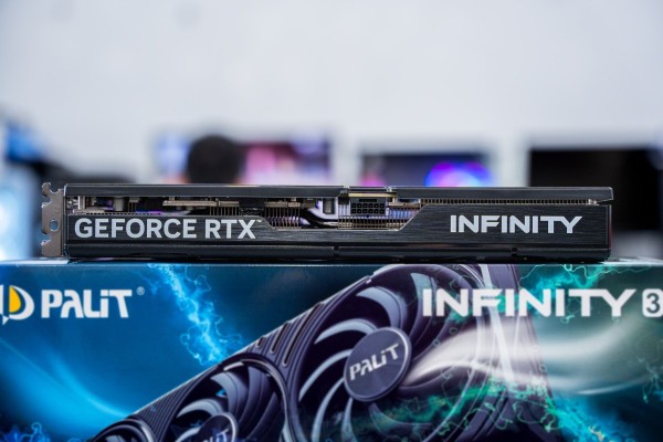 Card màn hình PALIT GeForce RTX 5070 Infinity 3 12GB GDDR7