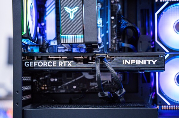 PC AMD GAMING 4K PRO Ryzen 5 8400F - RTX 5070 12GB BLACK (ALL NEW - Bảo hành 36 tháng)