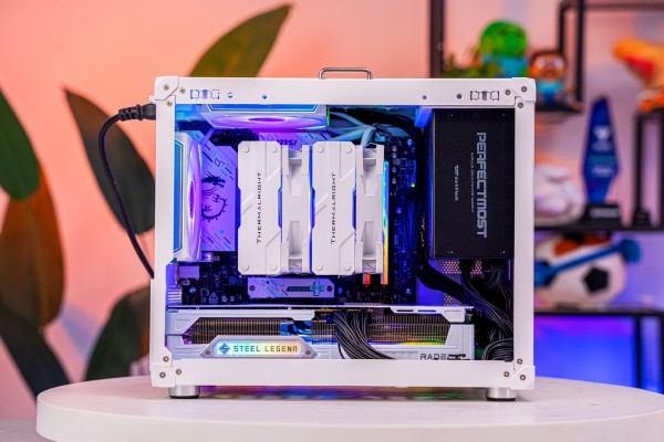 PC MINI AMD SUPER LUXURY RYZEN 7 7800X3D - RX 9070 XT 16GB WHITE (ALL NEW - Bảo hành 36 tháng)