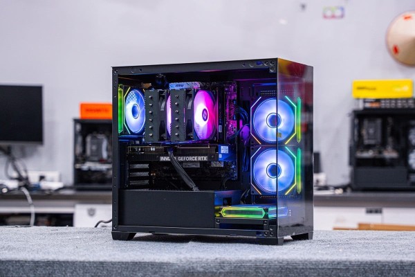 PC TTG AMD GAMING RYZEN 7 9700X - RTX 5060 Ti 16GB (All NEW - Bảo hành 36 tháng)