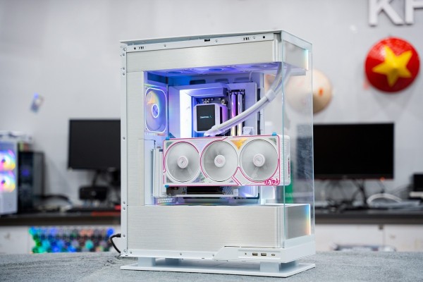 PC AMD SUPER LUXURY RYZEN 9 9950X - RTX 5070 Ti 16GB OC WHITE (ALL NEW - Bảo hành 36 tháng)