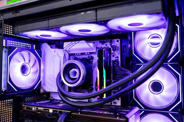 PC AMD SUPER LUXURY RYZEN 7 9800X3D - RTX 5070 Ti 16GB GAMING PRO  (ALL NEW - Bảo hành 36 tháng)