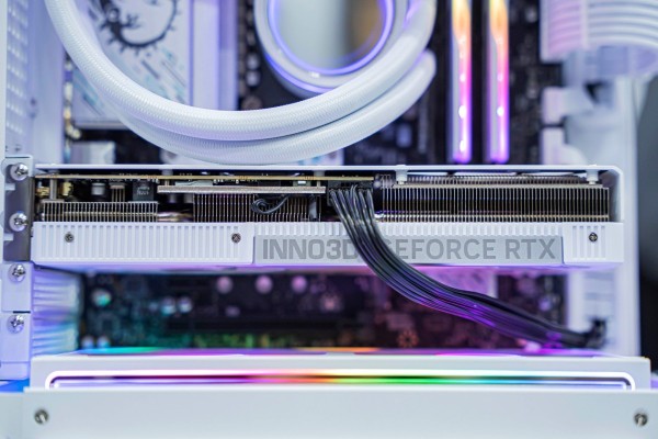 PC MINI GAMING LUXURY i5 13400F - RTX 5060 TI 16GB OC WHITE (ALL NEW - Bảo hành 36 tháng)