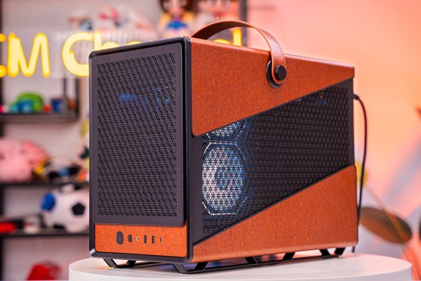 PC MINI GAMING CLASSIC LUXURY ULTRA 7 265KF - RTX 5070 12GB BLACK