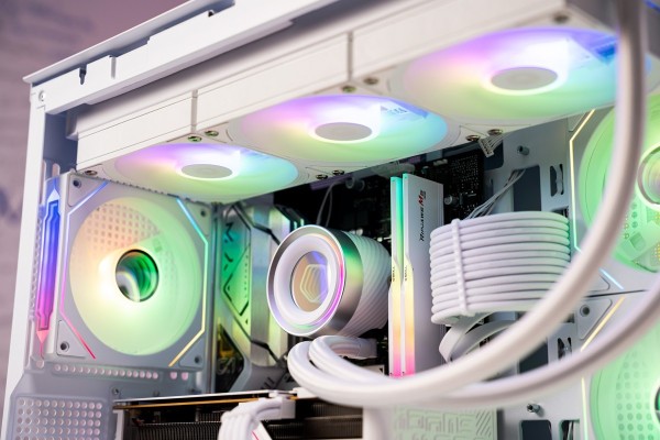 PC TTG GAMING LUXURY i5 14400F - RTX 5060 Ti 16GB OC WHITE (ALL NEW - Bảo hành 36 tháng)