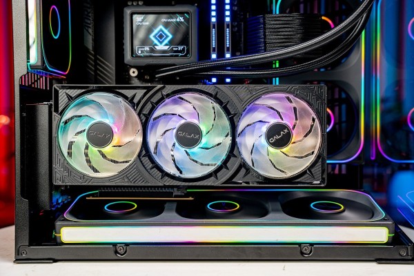 PC MINI AMD GAMING SUPER LUXURY RYZEN 7 9800X3D - RTX 5080 16GB OC BLACK