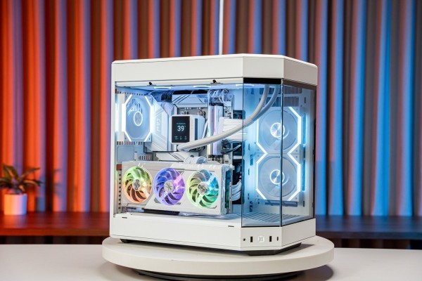 PC AMD GAMING SUPER  LUXURY RYZEN 9 9950X3D - RX 9070 XT 16GB WHITE