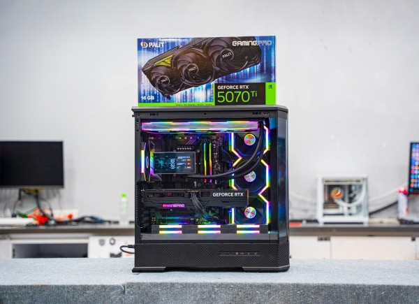 PC GAMING SUPER LUXURY  i7 14700KF - RTX 5070 Ti 16GB BLACK