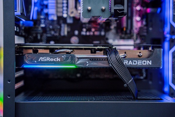 PC TTG AMD GAMING PRO Ryzen 5 9600X - RX 9070 XT 16GB