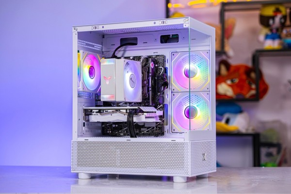 PC TTG AMD GAMING Ryzen 7 5700X - RX 7600 8GB OC WHITE