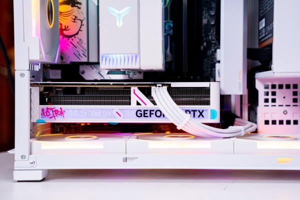 PC MINI TTG GAMING PRO i5 12400F - RTX 5060 Ti 16GB OC WHITE