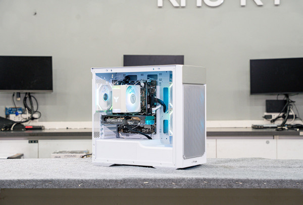 PC TTG AMD GAMING Ryzen 7 5700X - 8GB DDR4 - RTX 3050 8GB