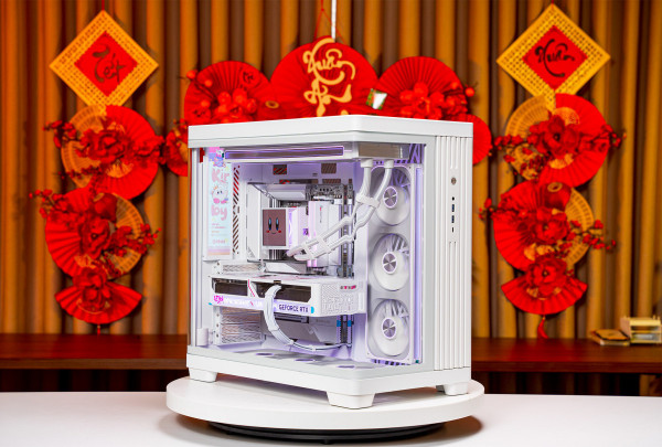 PC AMD TTG GAMING ULTRA RYZEN 7 9800X3D - RTX 5080 16GB OC WHITE