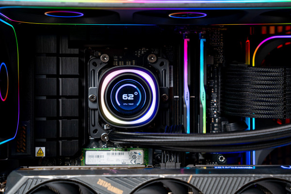 PC TTG AMD GAMING LUXURY Ryzen 7 9850X3D - RTX 5070 12GB OC