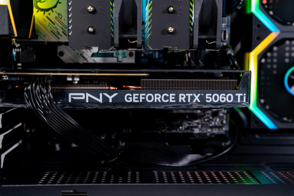 PC TTG ULTRA GAMING i7 14700F - 16GB DDR4 - RTX 5060 Ti 16GB OC