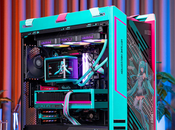 PC GAMING ASUS ROG HATSUNE MIKU EDITION (AMD Ryzen 7 9850X3D - RTX 5080 16GB OC)
