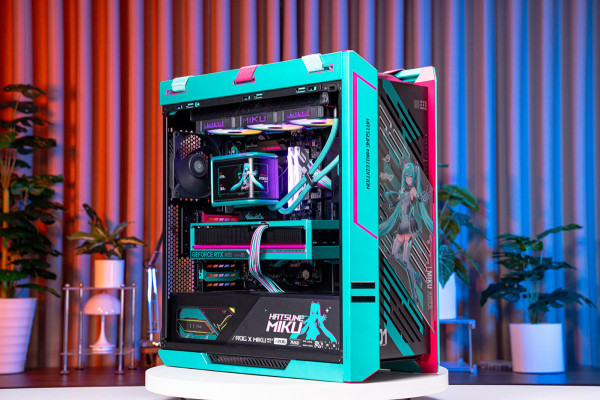 PC GAMING ASUS ROG HATSUNE MIKU EDITION (AMD Ryzen 7 9850X3D - RTX 5080 16GB OC)
