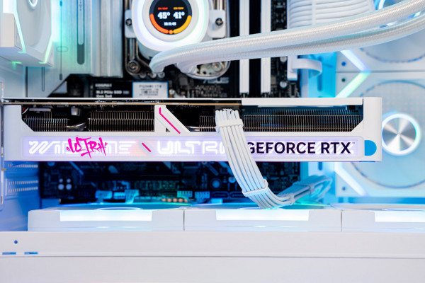 PC TTG GAMING LUXURY ULTRA 5 250K PLUS - RTX 5070 12GB OC WHITE