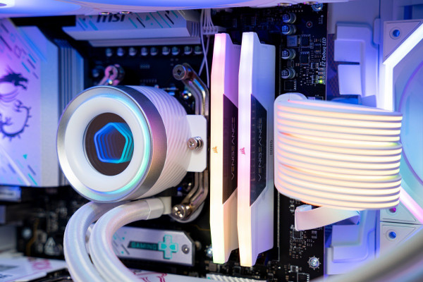 PC TTG GAMING LUXURY i5 14600KF - RTX 5060 8GB OC WHITE