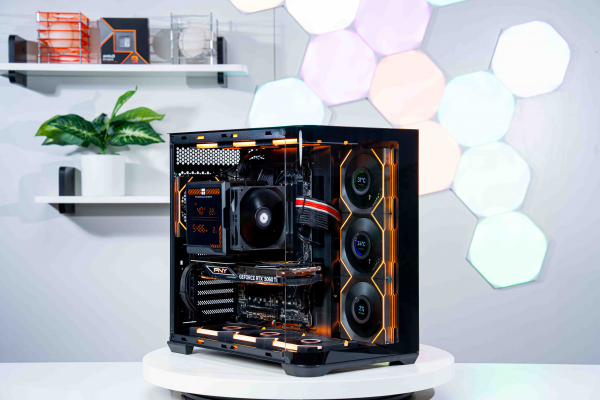 PC TTG ULTRA GAMING LUXURY i7 14700KF - RTX 5060 Ti 16GB