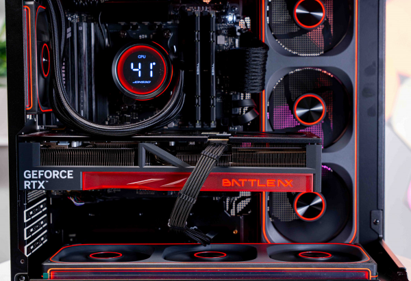 PC TTG AMD GAMING LUXURY RYZEN 7 7800X3D - RTX 5070 Ti 16GB BLACK