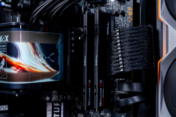 PC TTG TUF GAMING LUXURY ULTRA 7 270K PLUS - RTX 5070 Ti 16GB OC BLACK