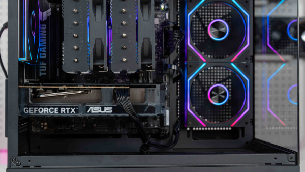 PC AMD GAMING TTG PRO RYZEN 7 7800X3D | 16GB DDR5 | RTX 5060 Ti 16GB OC
