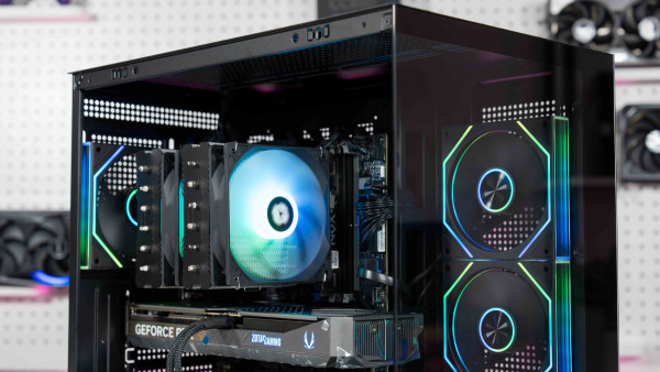 PC AMD GAMING TTG PRO RYZEN 7 7800X3D | 16GB DDR5 | RTX 5070 12GB