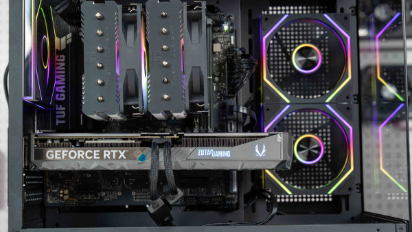 PC AMD GAMING TTG PRO RYZEN 7 7800X3D | 16GB DDR5 | RTX 5070 12GB