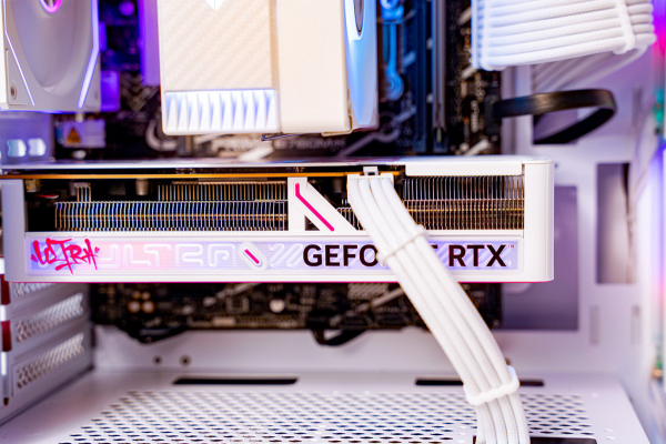 PC TTG ULTRA GAMING i5 14400F - 16GB DDR4 - RTX 5060 8GB WHITE