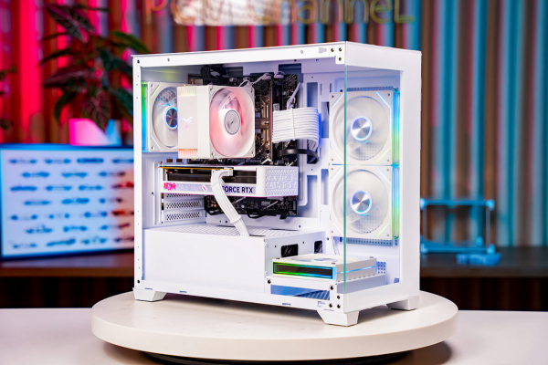 PC TTG ULTRA GAMING i5 14400F - 16GB DDR4 - RTX 5060 8GB WHITE